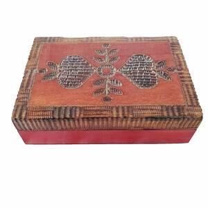 Vintage Wooden Jewelry Trinket Box Hand-Carved Hearts Folk Art Handmade Collect